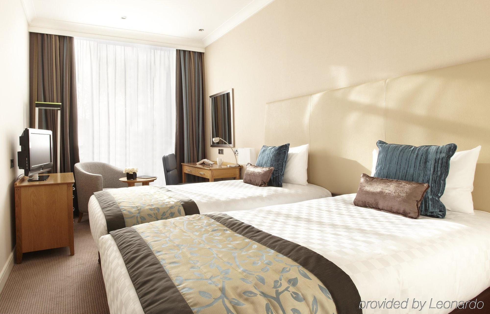 Thistle Euston London Room photo